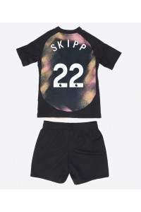 Leicester City Oliver Skipp #22 Babytruitje Uit tenue Kind 2024-25 Korte Mouw (+ Korte broeken)